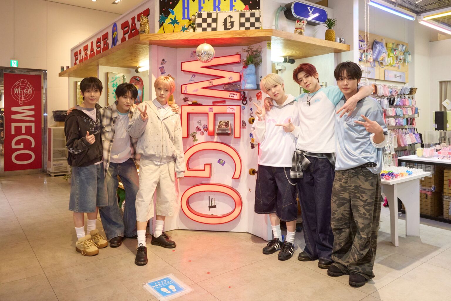 WEGO、NCT WISH新ビジュアルを全国約180店で展開 5月1日から税込5,000円以上購入で限定バッグ