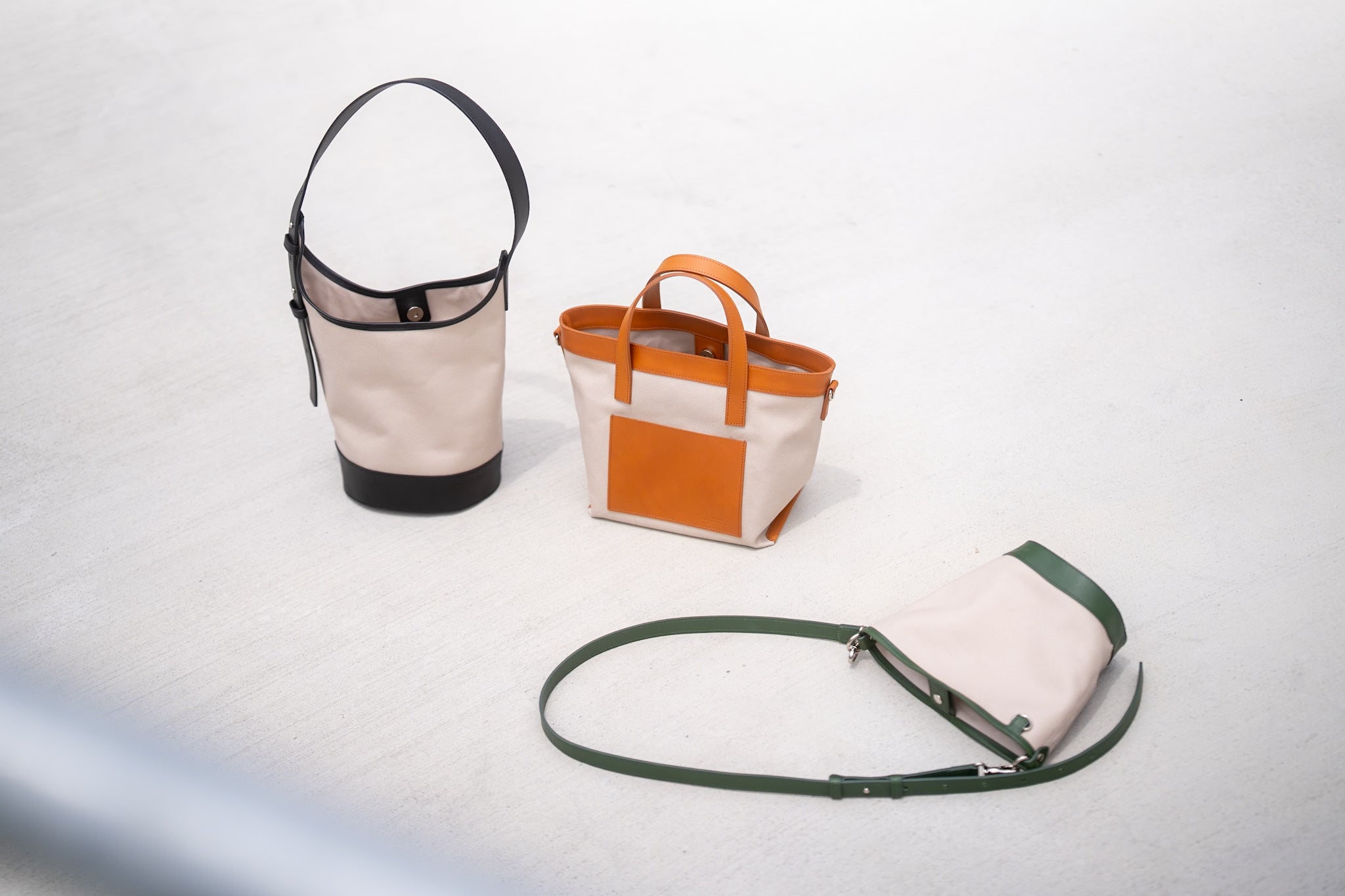カワニシカバン「Chic」は何が違う？ 3モデルに見る“日常バッグ”の変化